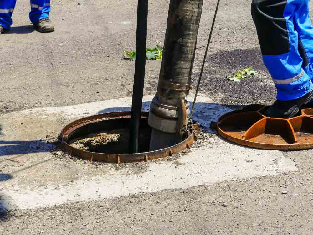 Workers Cleaning Septic tank Henderson, NV